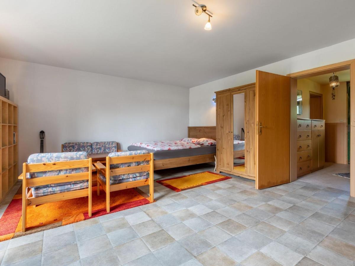 Snug Holiday Home In Divitz Spoldershagen Near Skydiving Exteriör bild